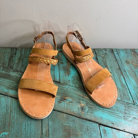 Ugg Tan Leather Sandals Size 11 - Picture 2 of 8